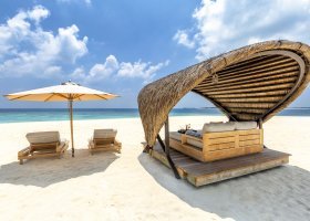 maledivy-hotel-kudadoo-128_ext_w_1.jpg