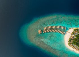 maledivy-hotel-kudafushi-161_ext_w_1.jpg