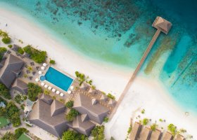 maledivy-hotel-kudafushi-163_ext_w_1.jpg