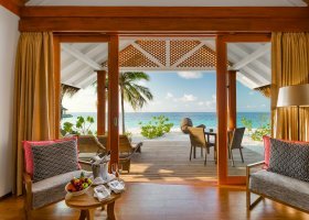 maledivy-hotel-kudafushi-170_ext_w_1.jpg