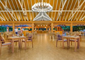maledivy-hotel-kudafushi-281_ext_w_1.jpg