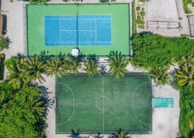 maledivy-hotel-kudafushi-452_ext_w_1.jpg
