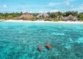 maledivy-hotel-kudafushi-458_ext_w_1.jpg
