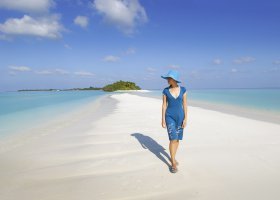 maledivy-hotel-kuramathi-island-resort-097_ext_w_1.jpg