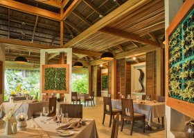 maledivy-hotel-kuramathi-island-resort-133_ext_w_1.jpg