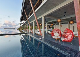 maledivy-hotel-kuramathi-island-resort-287_ext_w_1.jpg