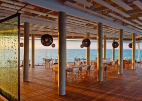 maledivy-hotel-kuramathi-island-resort-297_ext_w_1.jpg