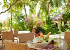 maledivy-hotel-kuramathi-island-resort-299_ext_w_1.jpg