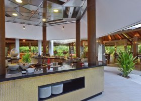 maledivy-hotel-kuramathi-island-resort-301_ext_w_1.jpg