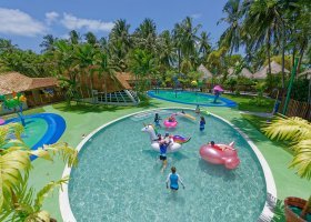 maledivy-hotel-kuramathi-island-resort-305_ext_w_1.jpg