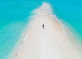 maledivy-hotel-kuramathi-island-resort-312_ext_w_1.jpg