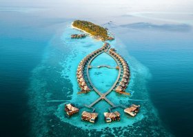 maledivy-hotel-lily-beach-resort-255_ext_w_1.jpg