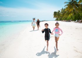 maledivy-hotel-lily-beach-resort-321_ext_w_1.jpg