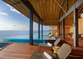 maledivy-hotel-lti-maafushivaru-maldives-015_ext_w_1.jpg