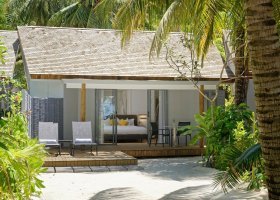 maledivy-hotel-lti-maafushivaru-maldives-022_ext_w_1.jpg