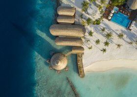 maledivy-hotel-lti-maafushivaru-maldives-033_ext_w_1.jpg