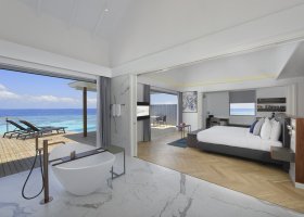 maledivy-hotel-lti-maafushivaru-maldives-039_ext_w_1.jpg