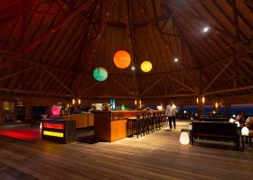 maledivy-hotel-meeru-island-resort-045_ext_w_2.jpg