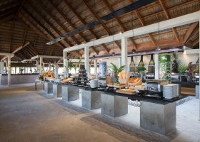 maledivy-hotel-meeru-island-resort-051_ext_w_2.jpg