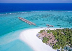 maledivy-hotel-meeru-island-resort-052_ext_w_2.jpg