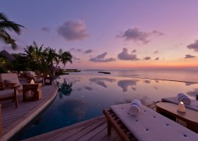 maledivy-hotel-milaidhoo-015_ext_w_1.jpg