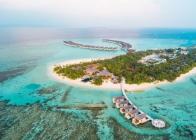 maledivy-hotel-movenpick-resort-kuredhivaru-001_ext_w_1.jpg