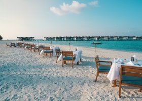 maledivy-hotel-movenpick-resort-kuredhivaru-016_ext_w_1.jpg