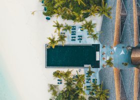 maledivy-hotel-movenpick-resort-kuredhivaru-118_ext_w_1.jpg