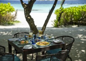 maledivy-hotel-niva-dhigali-273_ext_w_1.jpg