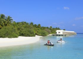 maledivy-hotel-niva-dhigali-294_ext_w_1.jpg