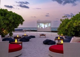 maledivy-hotel-niva-kuramathi-maldives-372_ext_w_1.jpg