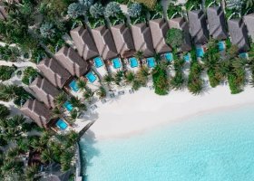 maledivy-hotel-niva-velassaru-403_ext_w_1.jpg