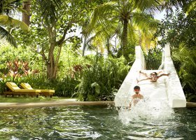 maledivy-hotel-one-only-reethi-rah-080_ext_w_1.jpg