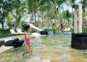 maledivy-hotel-one-only-reethi-rah-082_ext_w_1.jpg