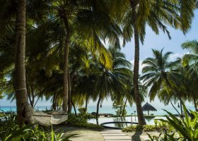 maledivy-hotel-one-only-reethi-rah-140_ext_w_1.jpg