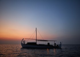 maledivy-hotel-one-only-reethi-rah-145_ext_w_1.jpg