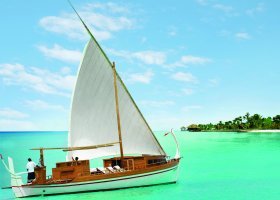 maledivy-hotel-one-only-reethi-rah-162_ext_w_1.jpg