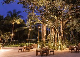 maledivy-hotel-one-only-reethi-rah-171_ext_w_1.jpg