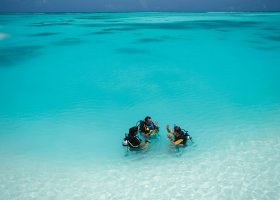 maledivy-hotel-ozen-life-maadhoo-447_ext_w_1.jpg