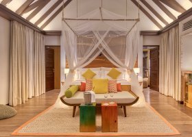 maledivy-hotel-ozen-life-maadhoo-478_ext_w_1.jpg