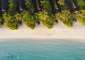maledivy-hotel-ozen-life-maadhoo-495_ext_w_1.jpg