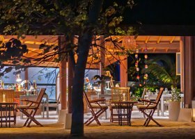 maledivy-hotel-ozen-life-maadhoo-521_ext_w_1.jpg
