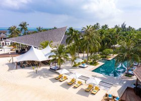 maledivy-hotel-ozen-reserve-bolifushi-219_ext_w_1.jpg
