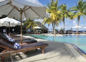 maledivy-hotel-paradise-island-resort-018_ext_w_2.jpg