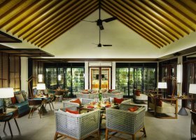 maledivy-hotel-pullman-maldives-maamutaa-189_ext_w_1.jpg