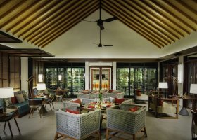 maledivy-hotel-pullman-maldives-maamutaa-236_ext_w_1.jpg