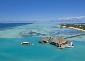 maledivy-hotel-pullman-maldives-maamutaa-241_ext_w_1.jpg