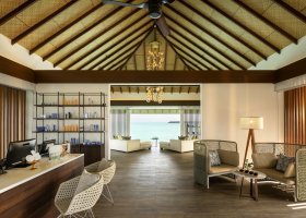 maledivy-hotel-pullman-maldives-maamutaa-249_ext_w_1.jpg