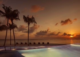 maledivy-hotel-radisson-blu-maldives-036_ext_w_1.jpg