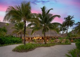 maledivy-hotel-six-senses-kanuhura-665_ext_w_1.jpg
